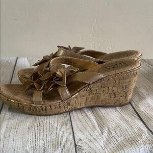 b.o.c. Women's Brown Floral Wedge Sandals